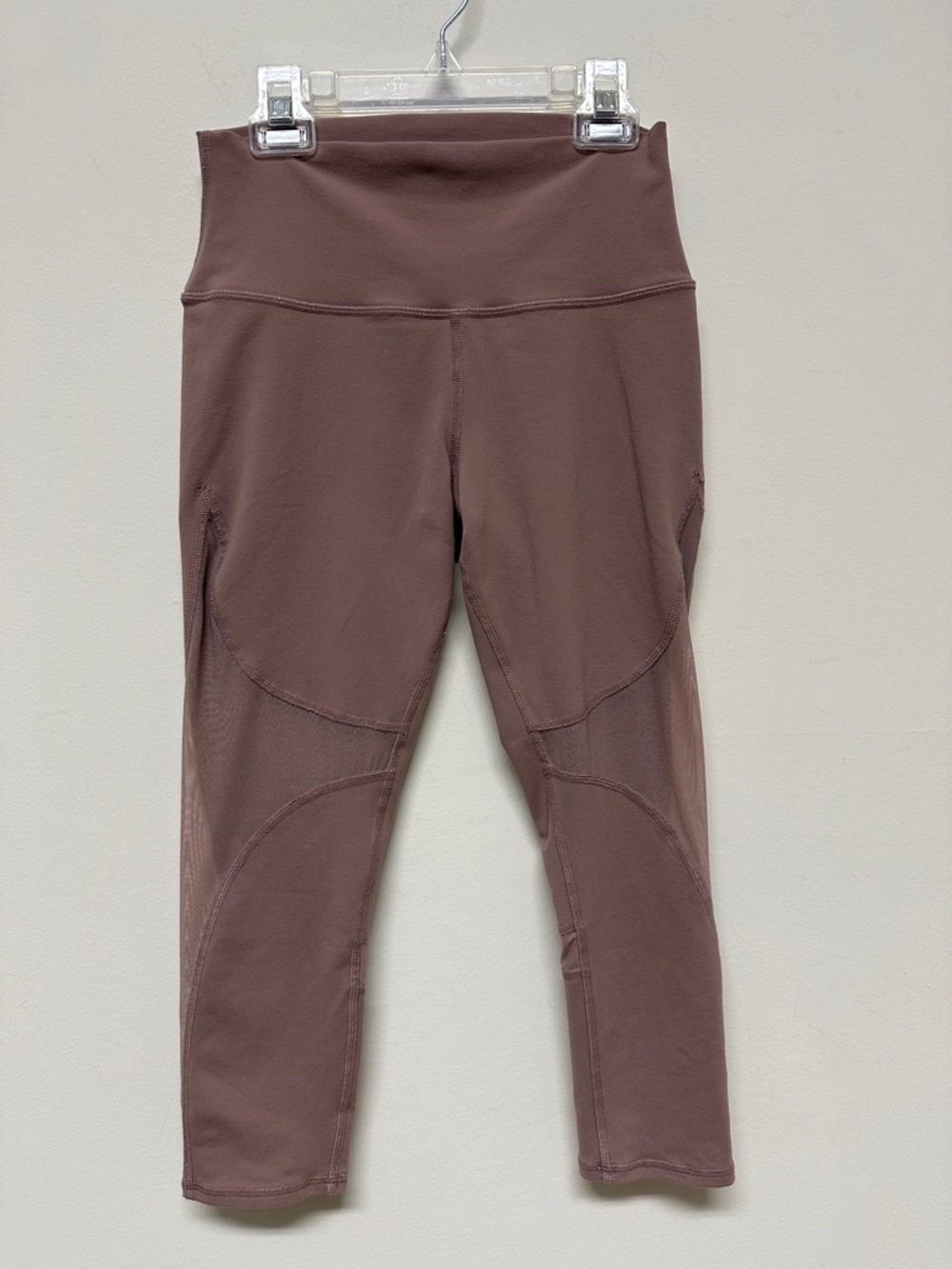 Alo Mauve Cropped Active Leggings with Sheer Panels sz M